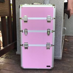 Rolling Makeup Train Case